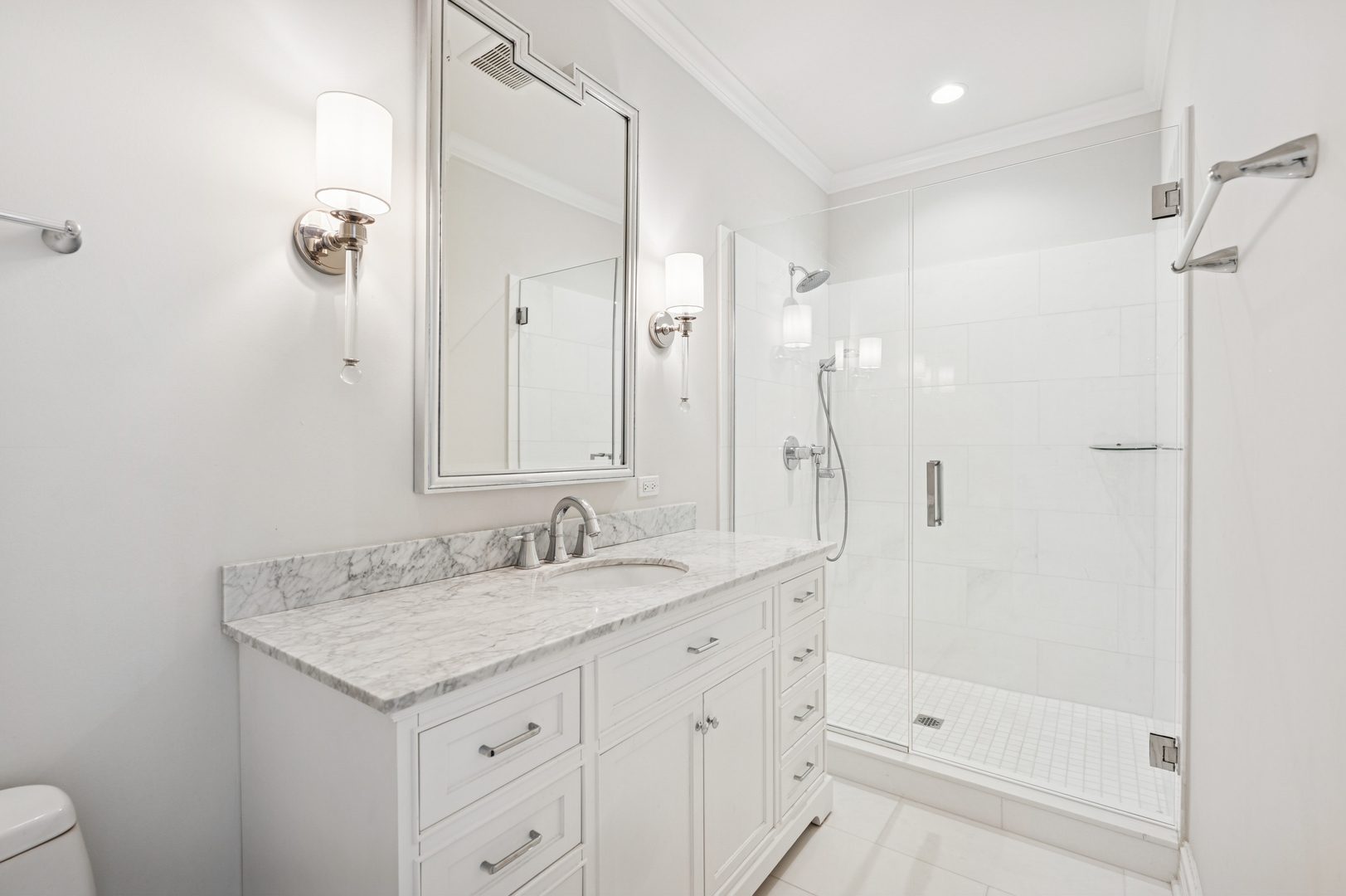 101 N Mayflower Road