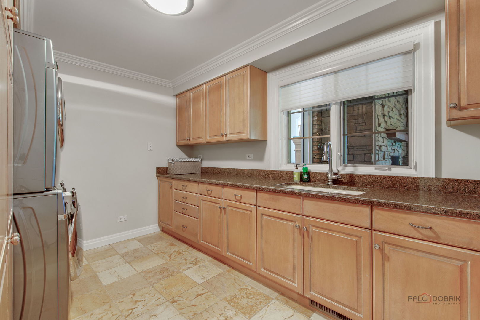 1090 Evergreen Drive