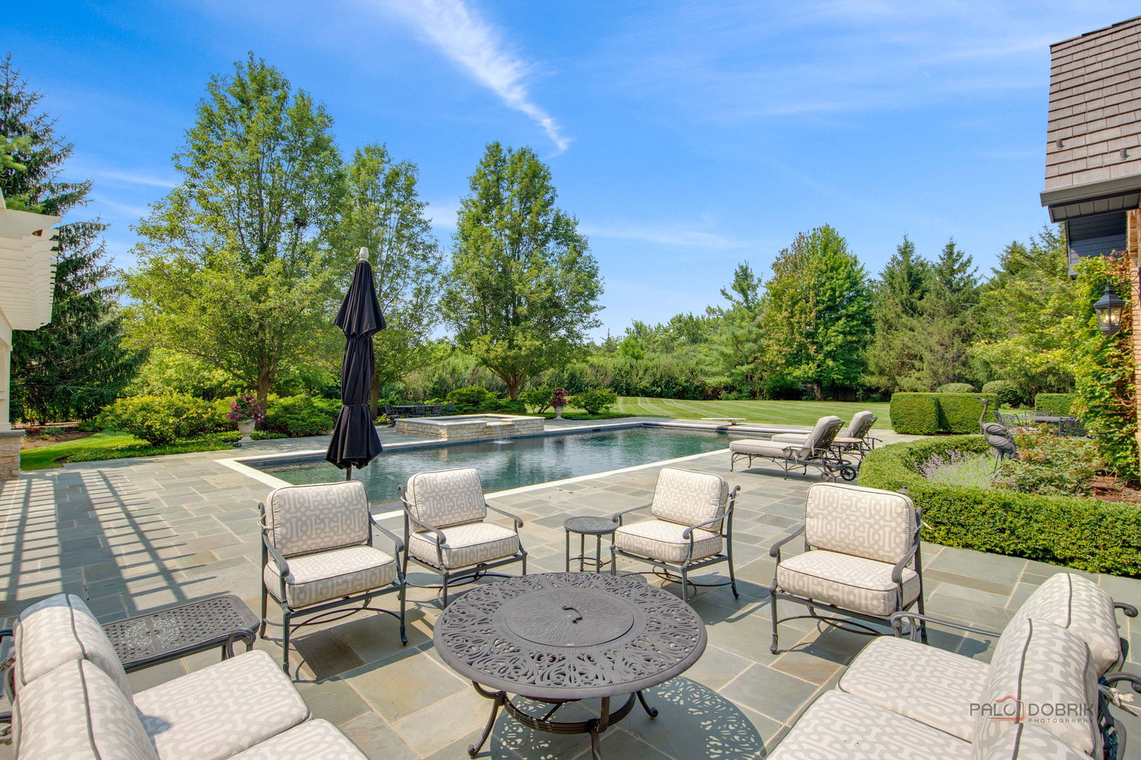 1090 Evergreen Drive