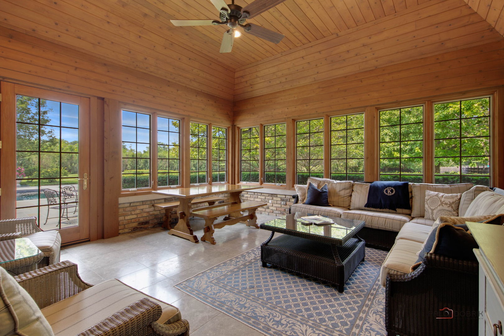 1090 Evergreen Drive