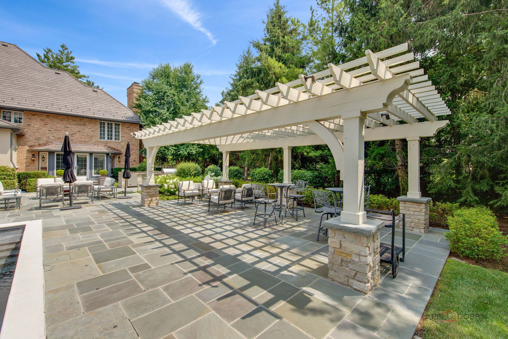 1090 Evergreen Drive