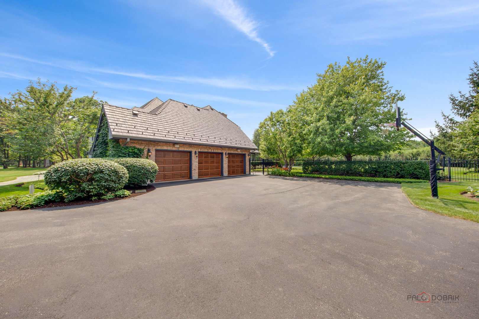1090 Evergreen Drive