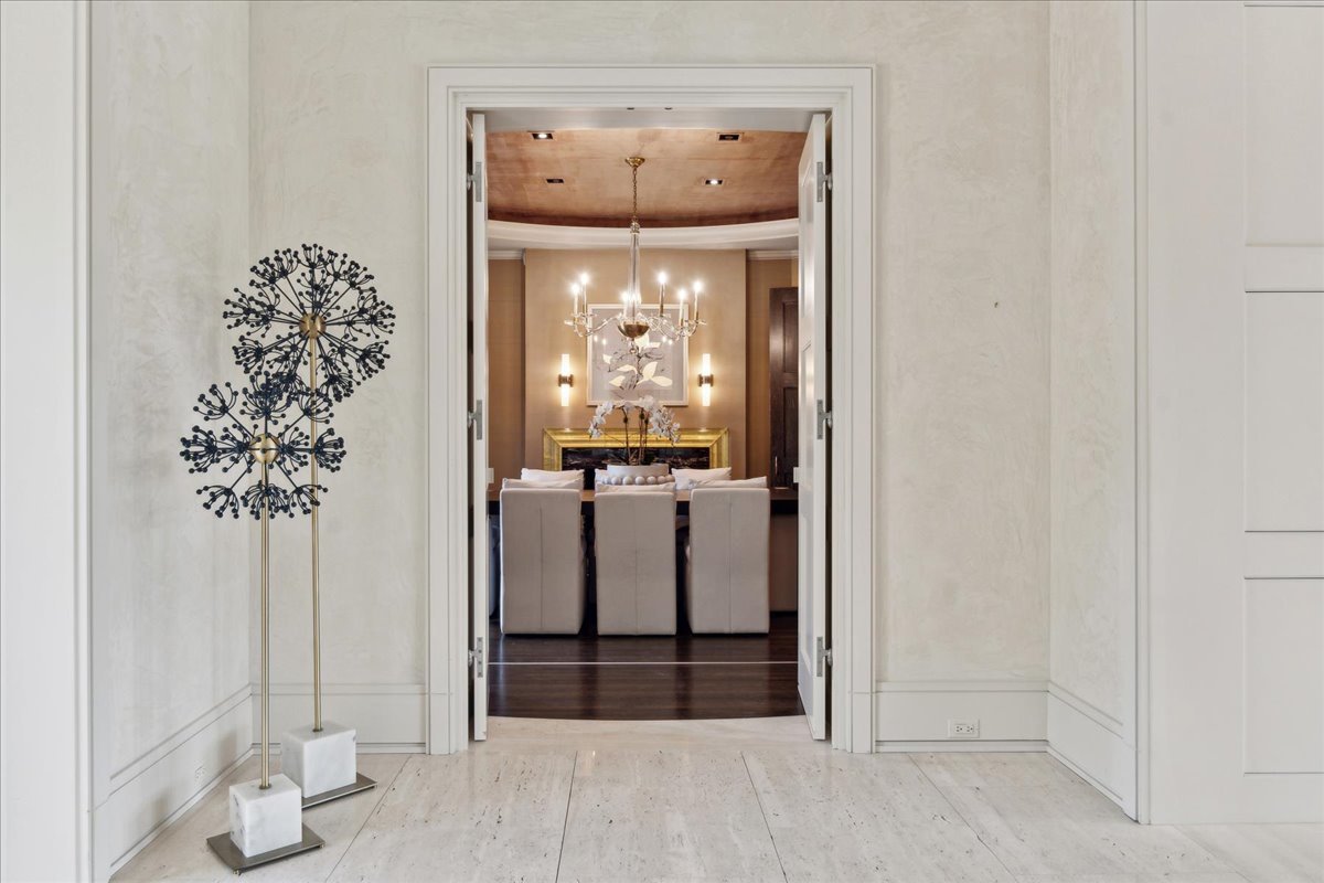 261 E Onwentsia Road