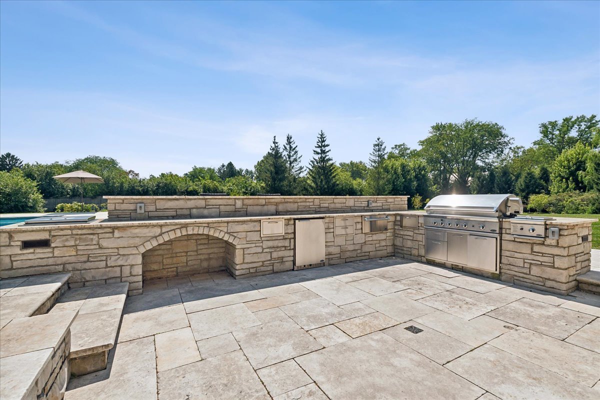 261 E Onwentsia Road