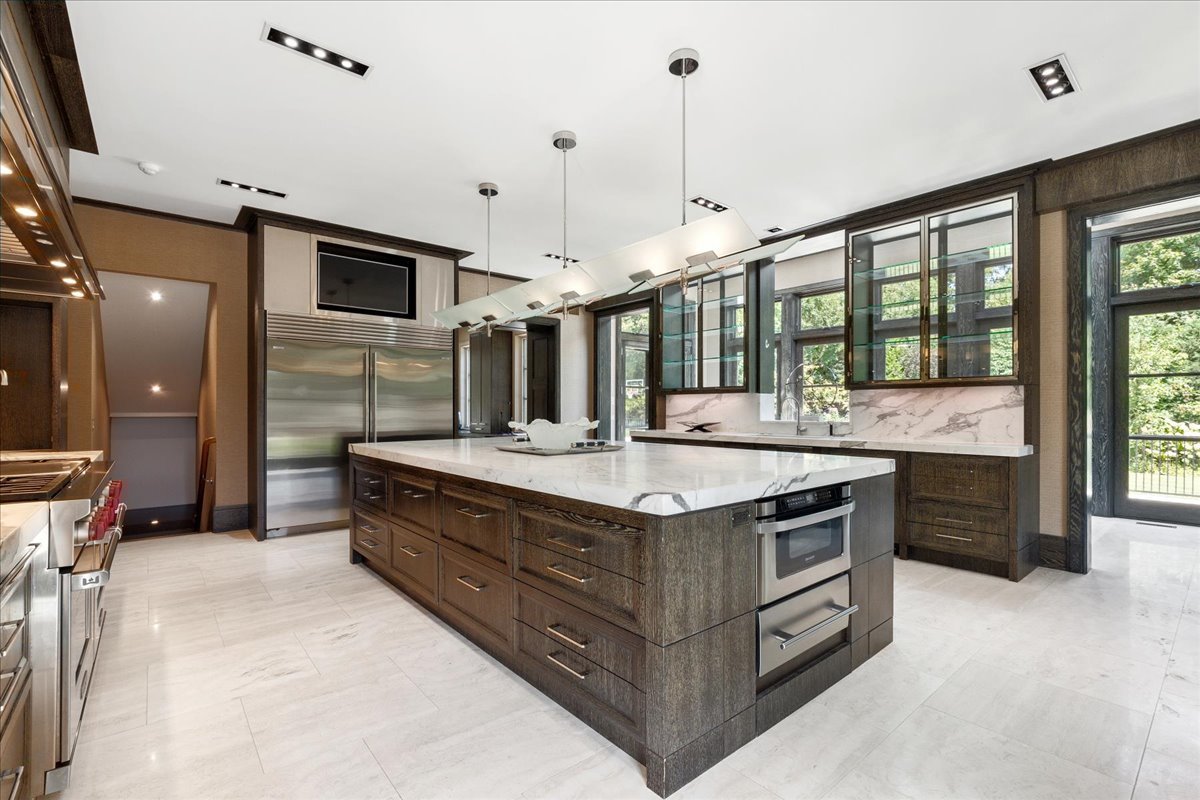 261 E Onwentsia Road