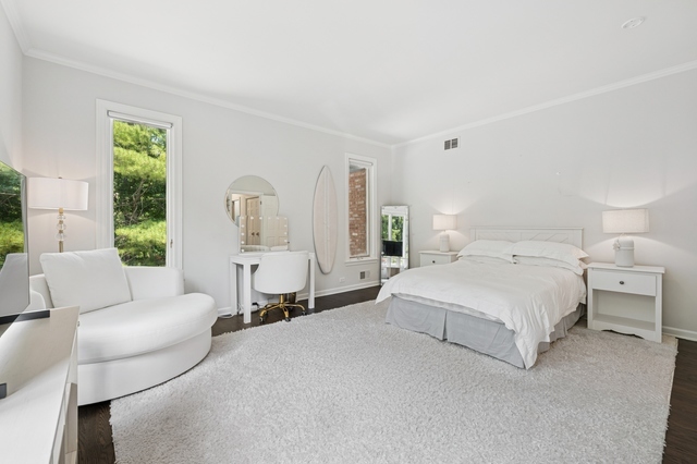 101 N Mayflower Road