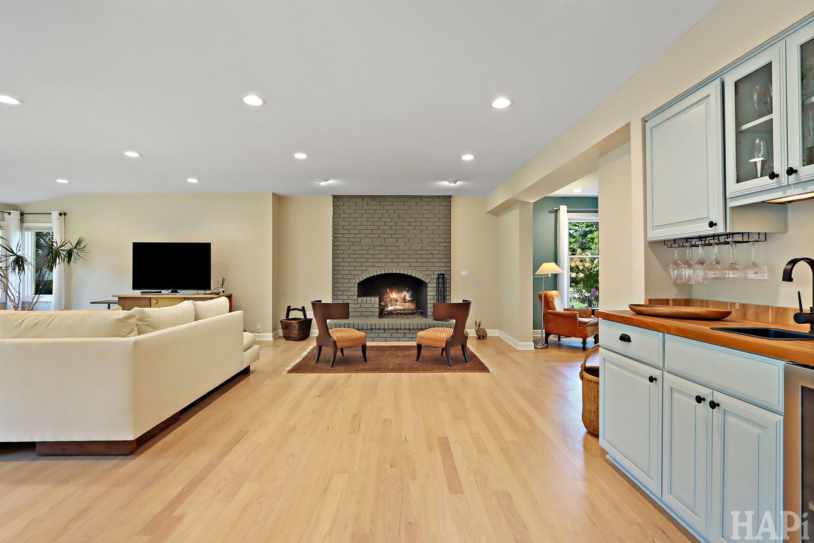 113 Surrey Lane
