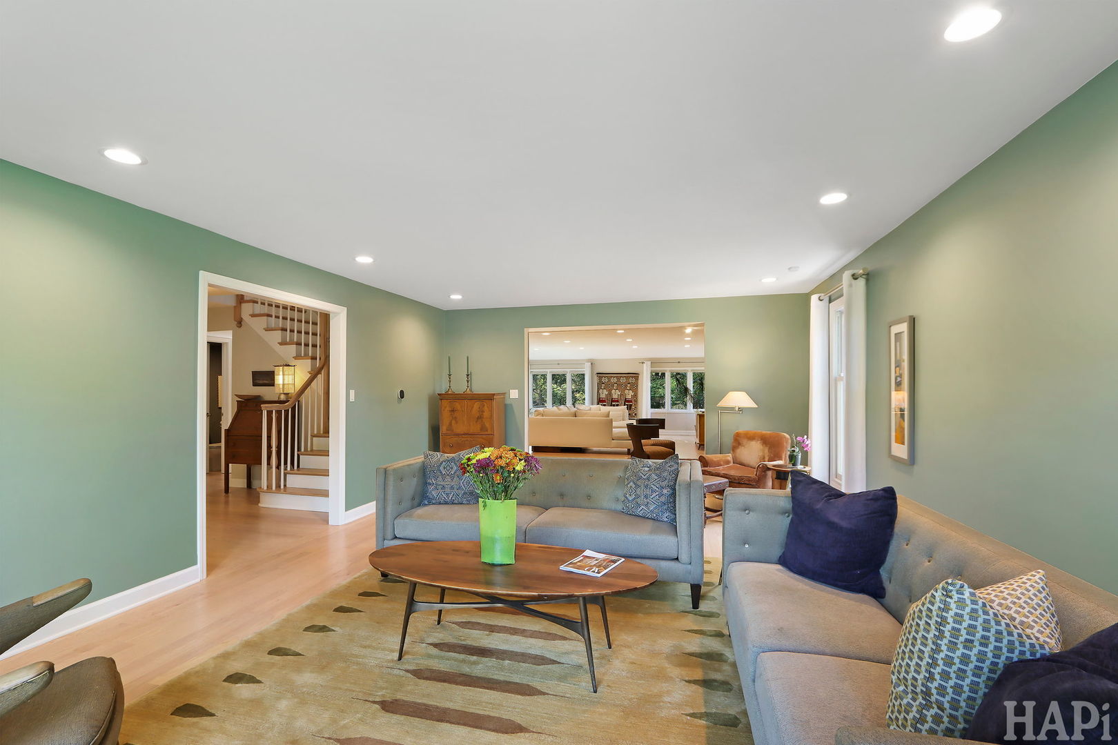 113 Surrey Lane