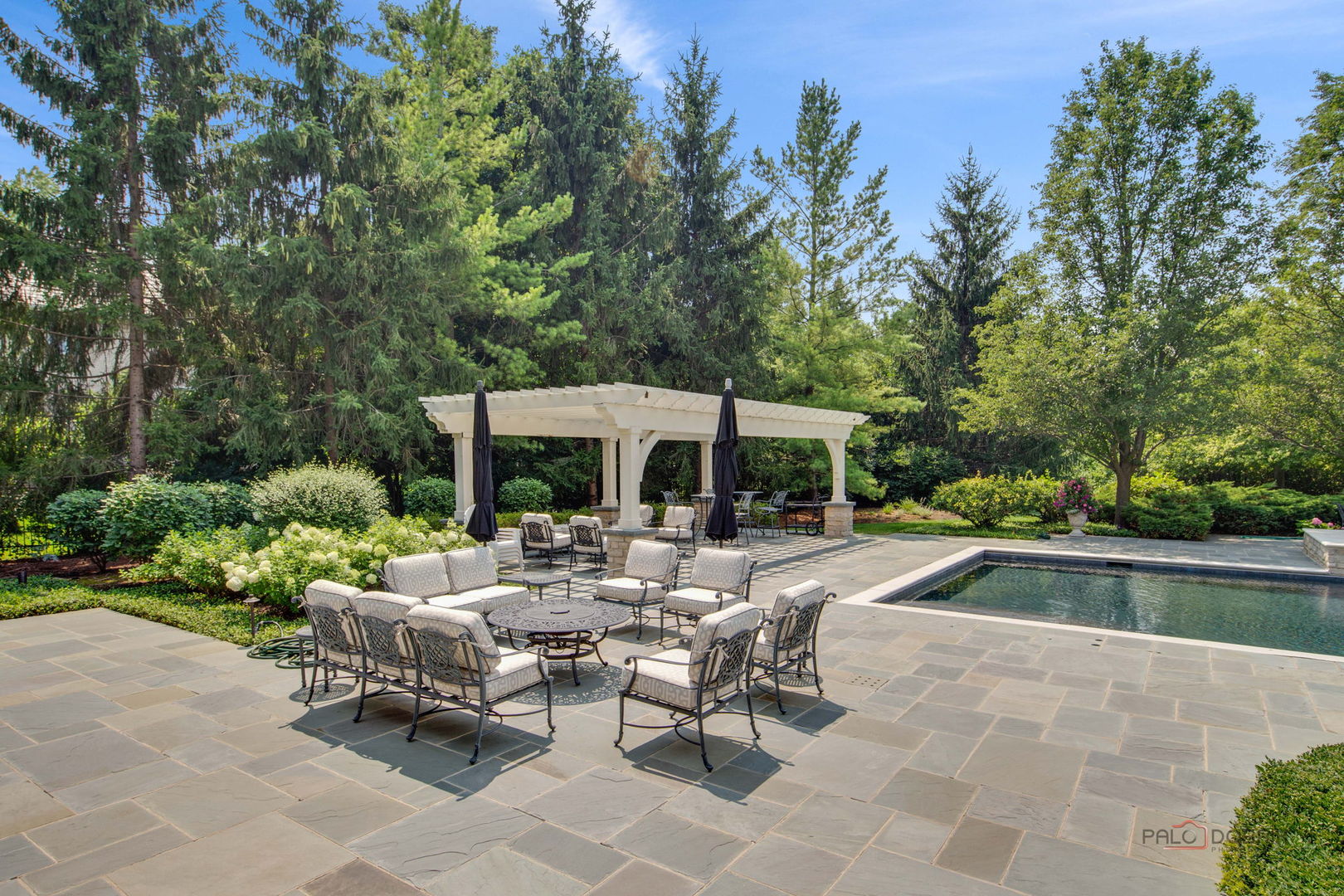 1090 Evergreen Drive