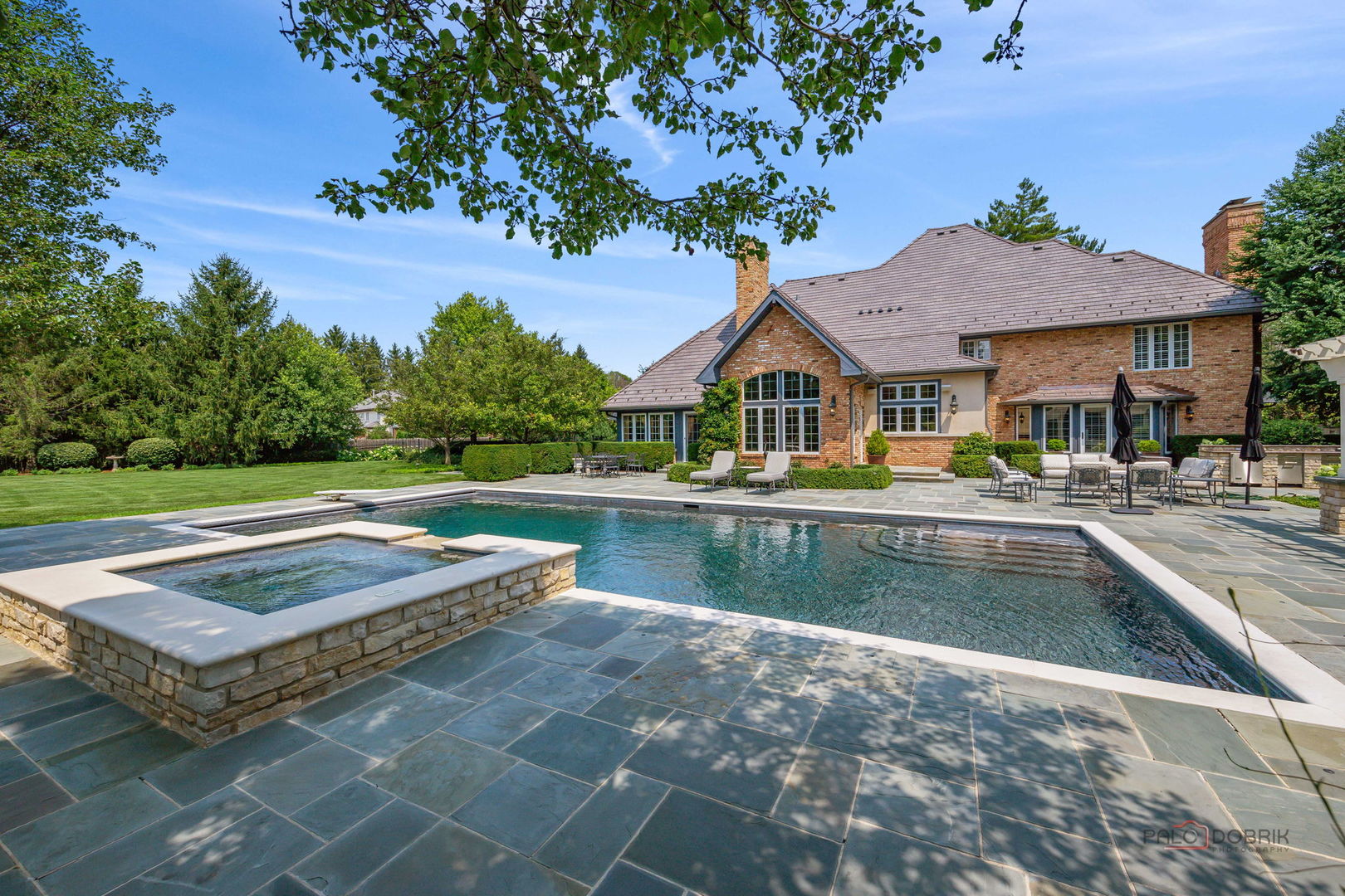 1090 Evergreen Drive