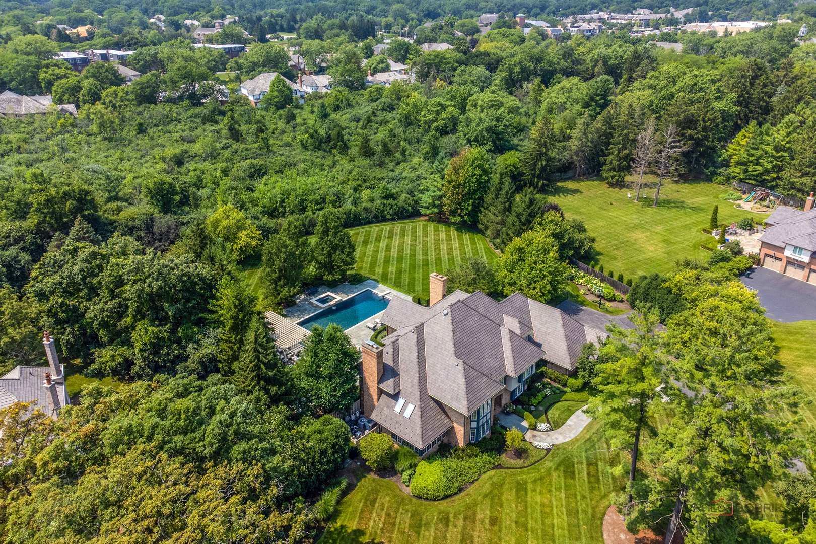 1090 Evergreen Drive