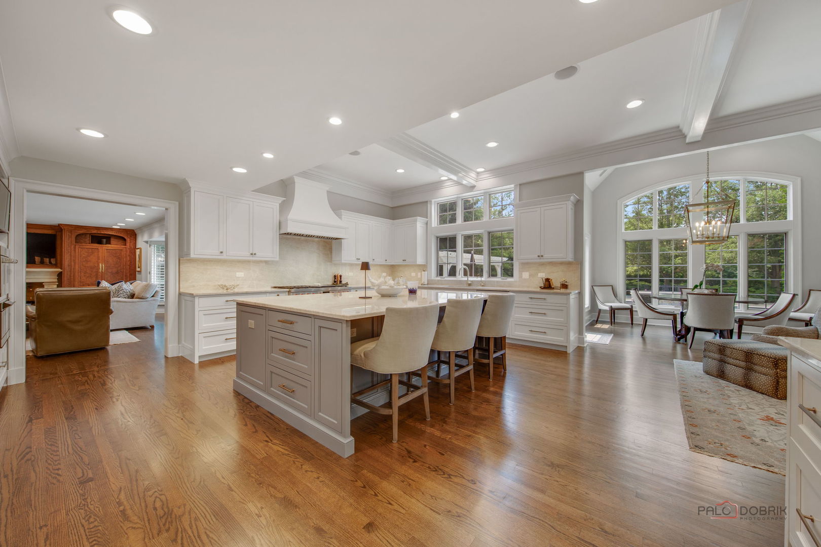 1090 Evergreen Drive