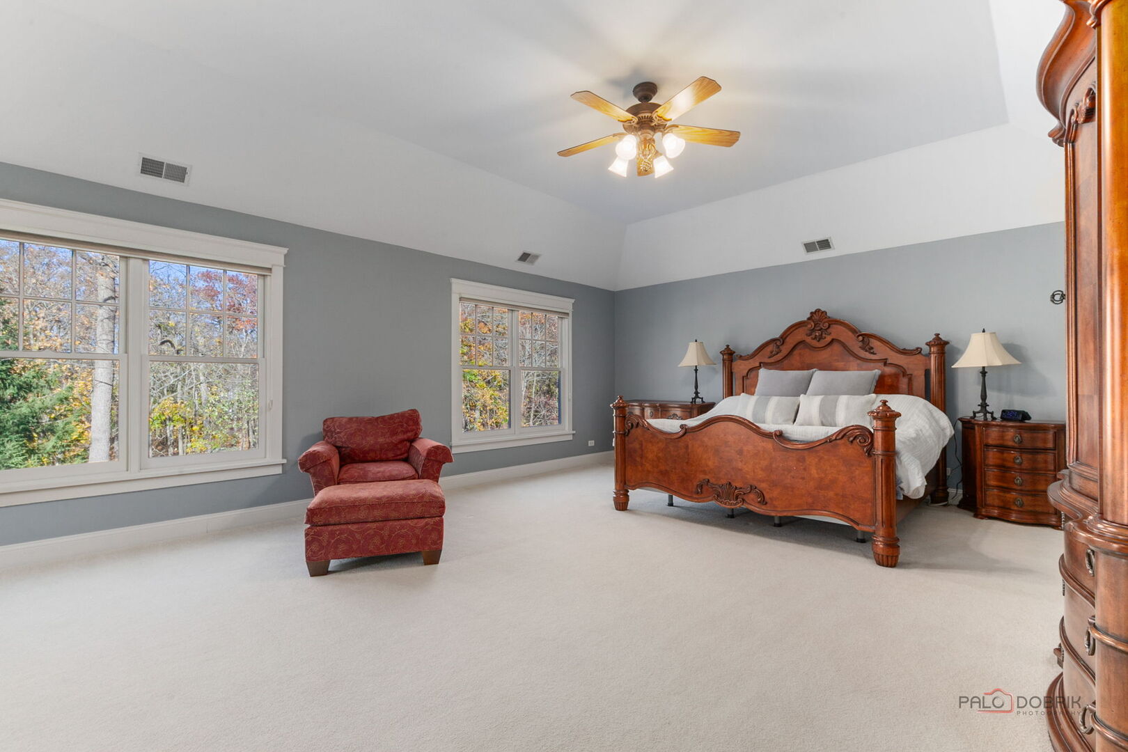 216 E Sheridan Place