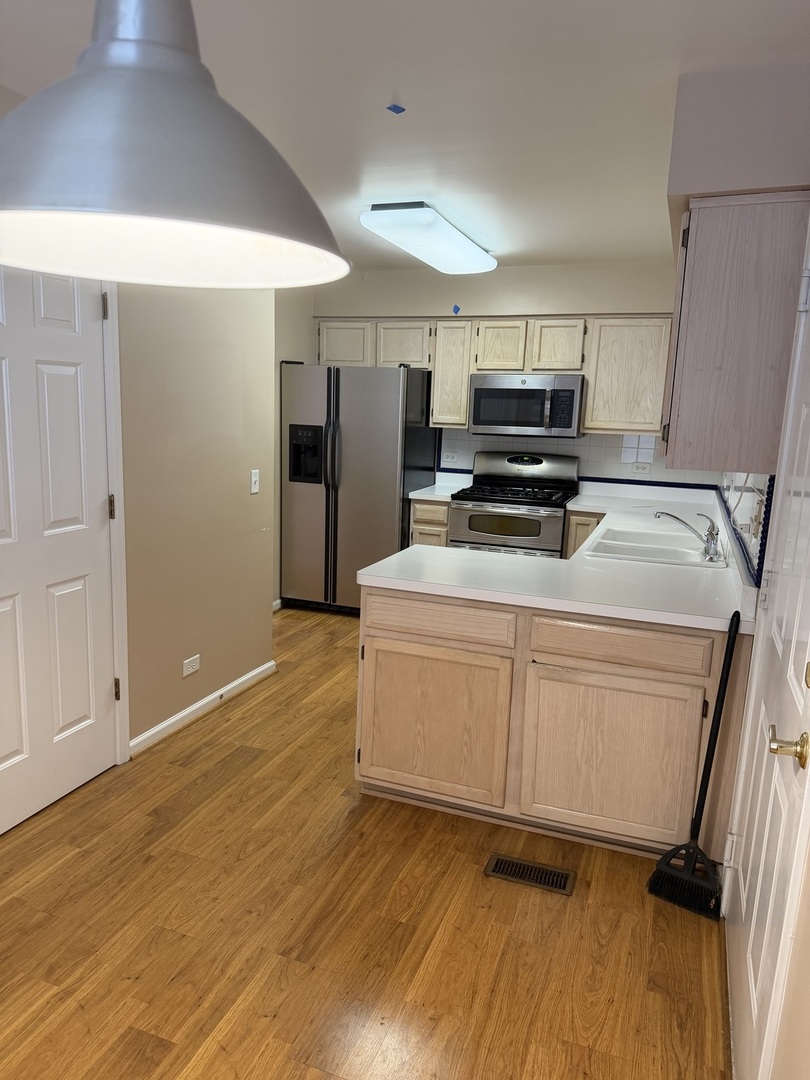 114 Woodbury Lane Unit: 114