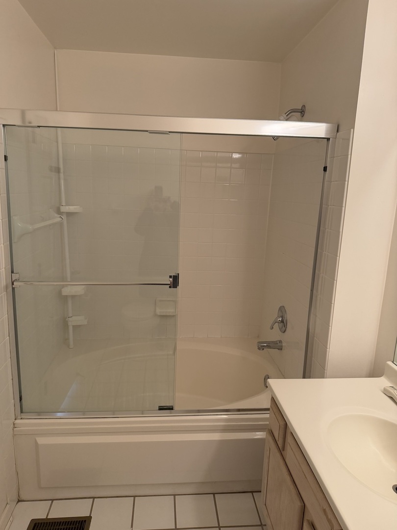 114 Woodbury Lane Unit: 114