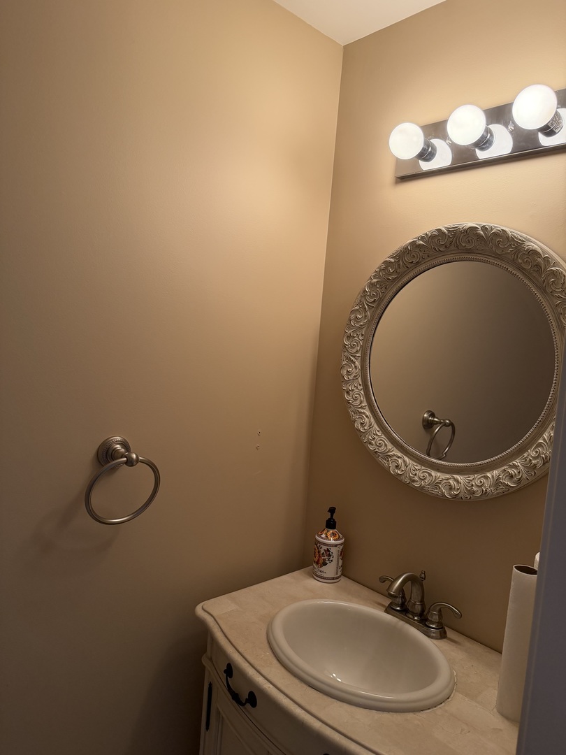 114 Woodbury Lane Unit: 114