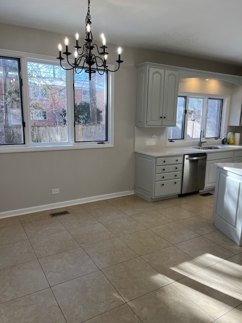 537 E Center Avenue