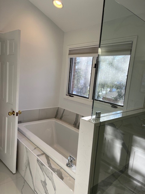 537 E Center Avenue