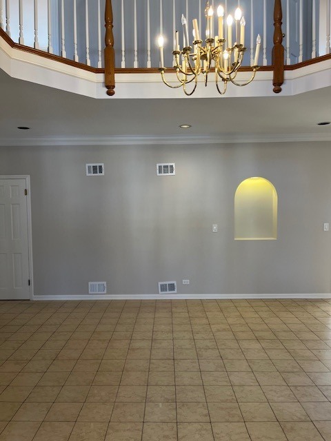 537 E Center Avenue