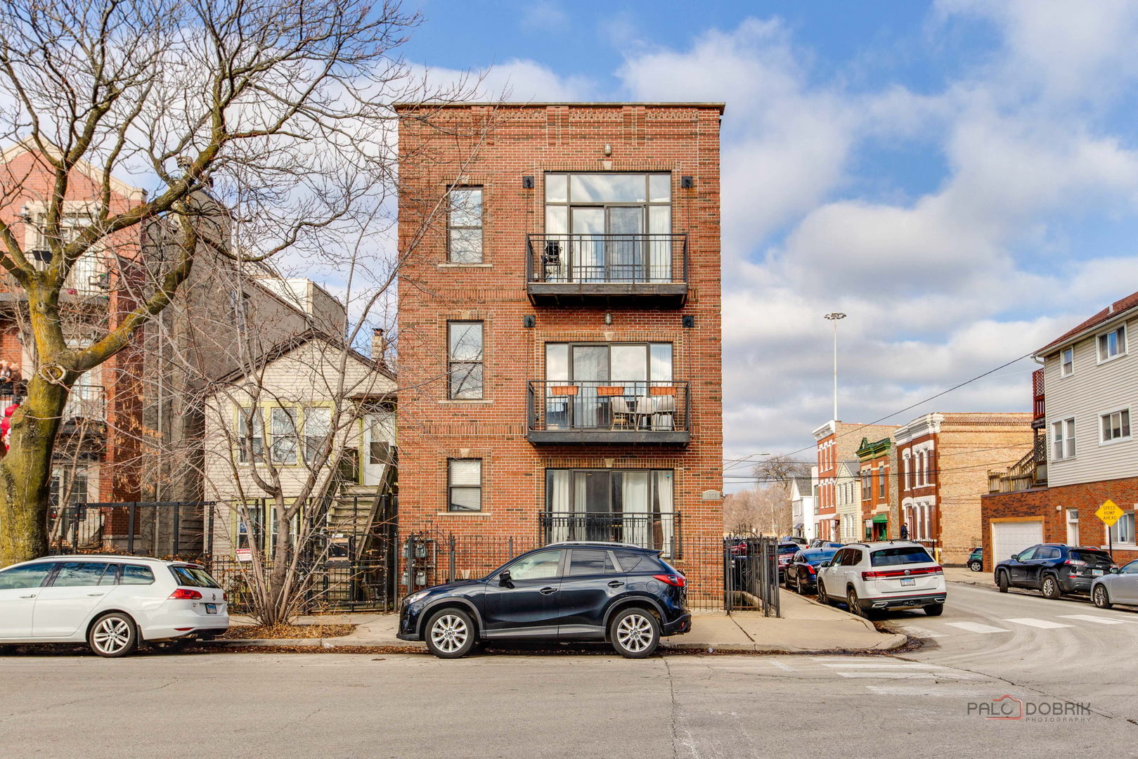 1226 W Huron Street Unit: 301