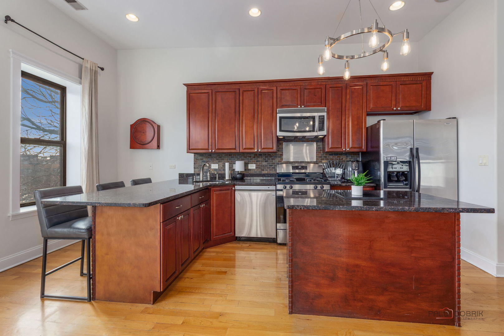 1226 W Huron Street Unit: 301