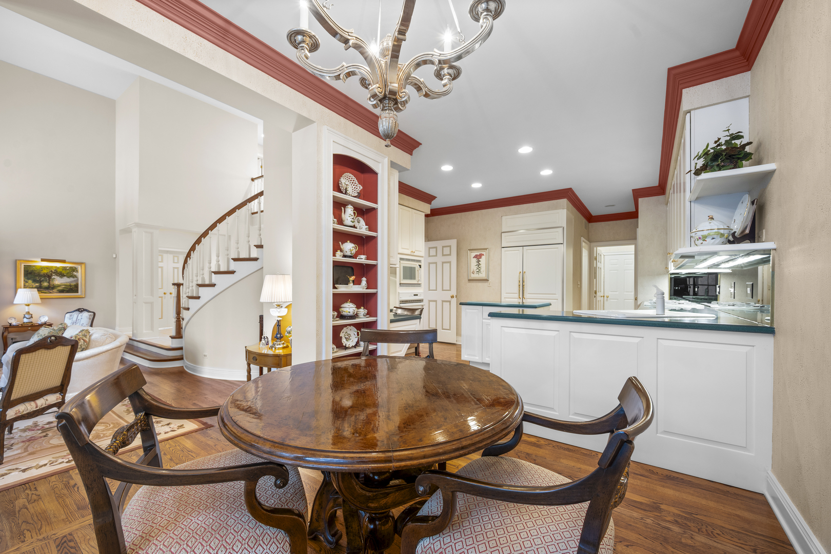 870 Gloucester Crossing