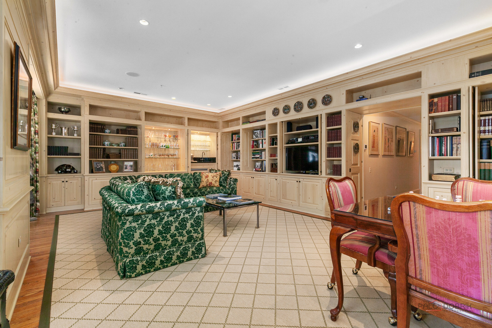 333 E Westminster Road Unit: 3C
