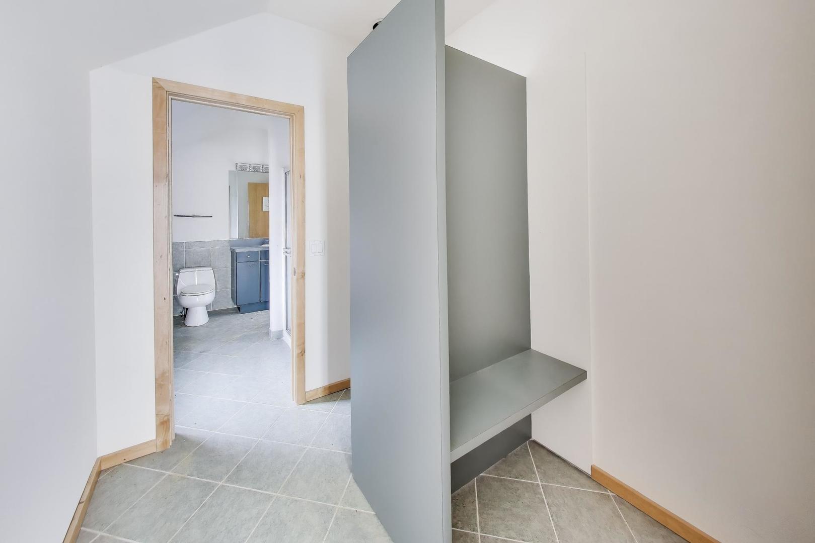 7716 Crystal Springs Road