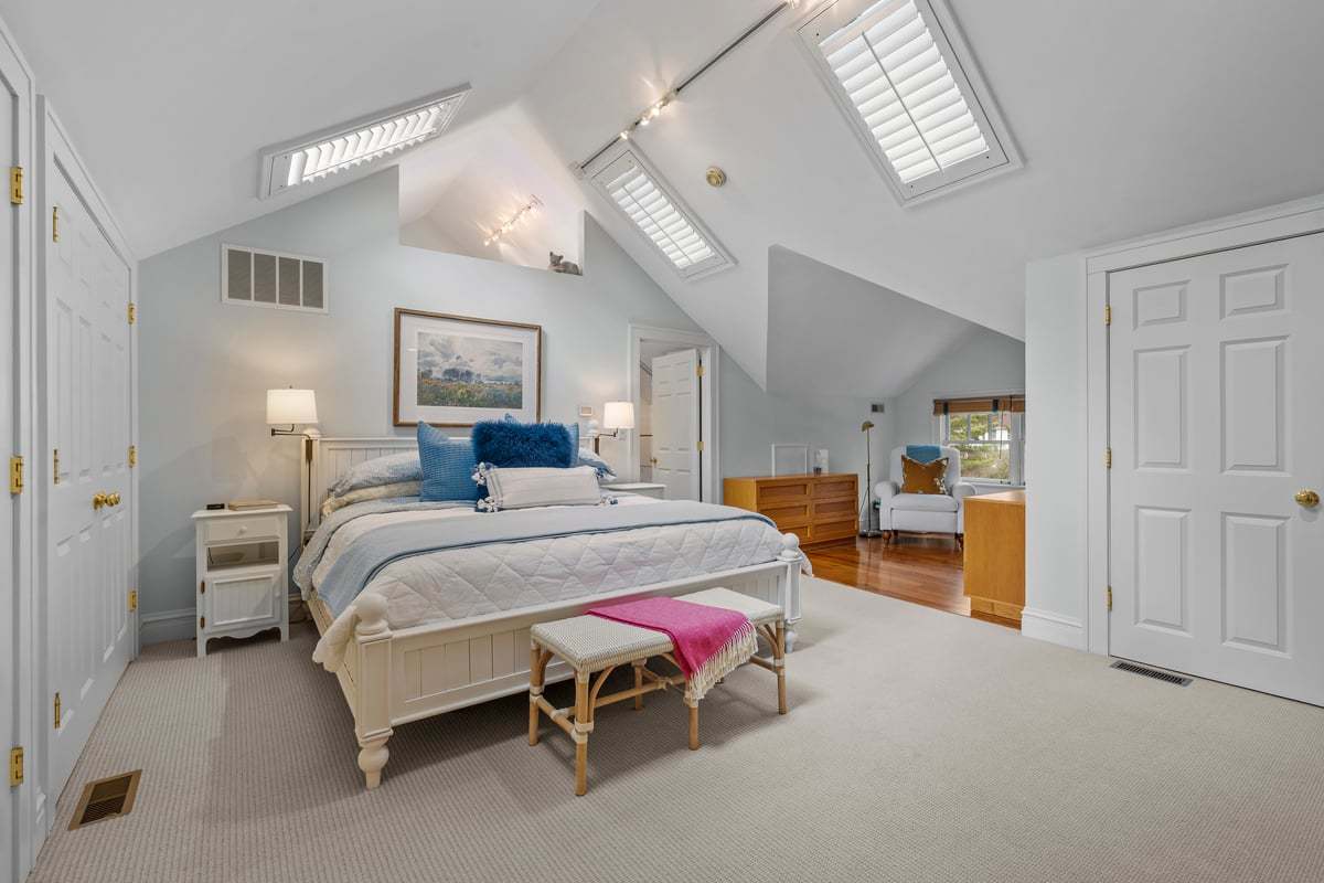 1190 W Old Mill Road