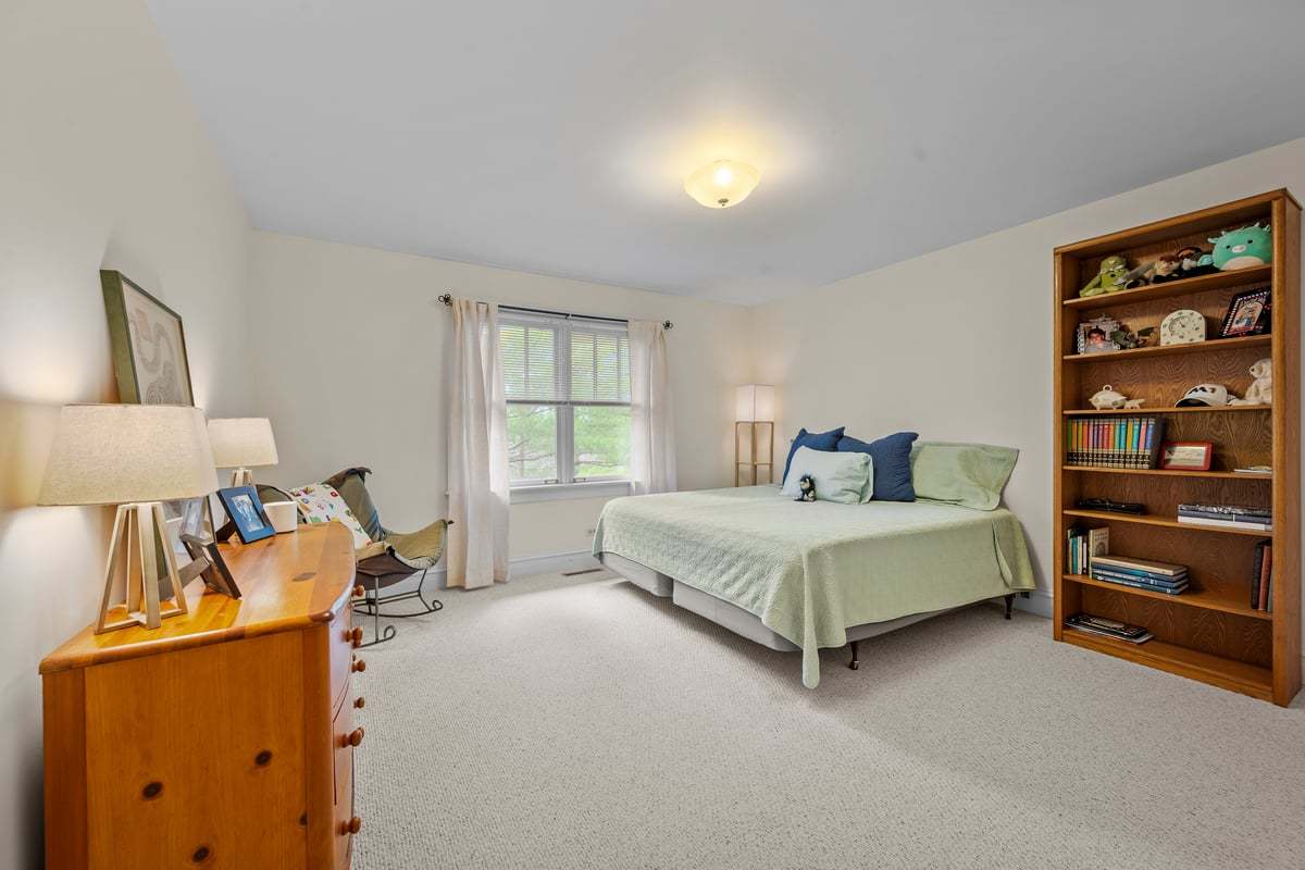 1190 W Old Mill Road