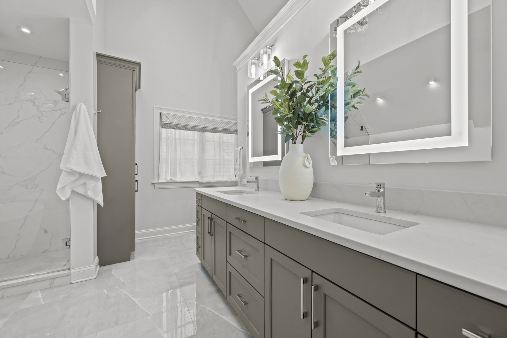 33 Washington Circle