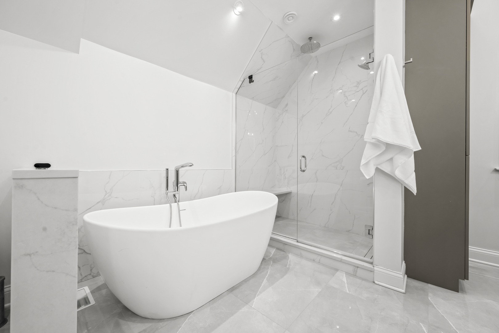 33 Washington Circle