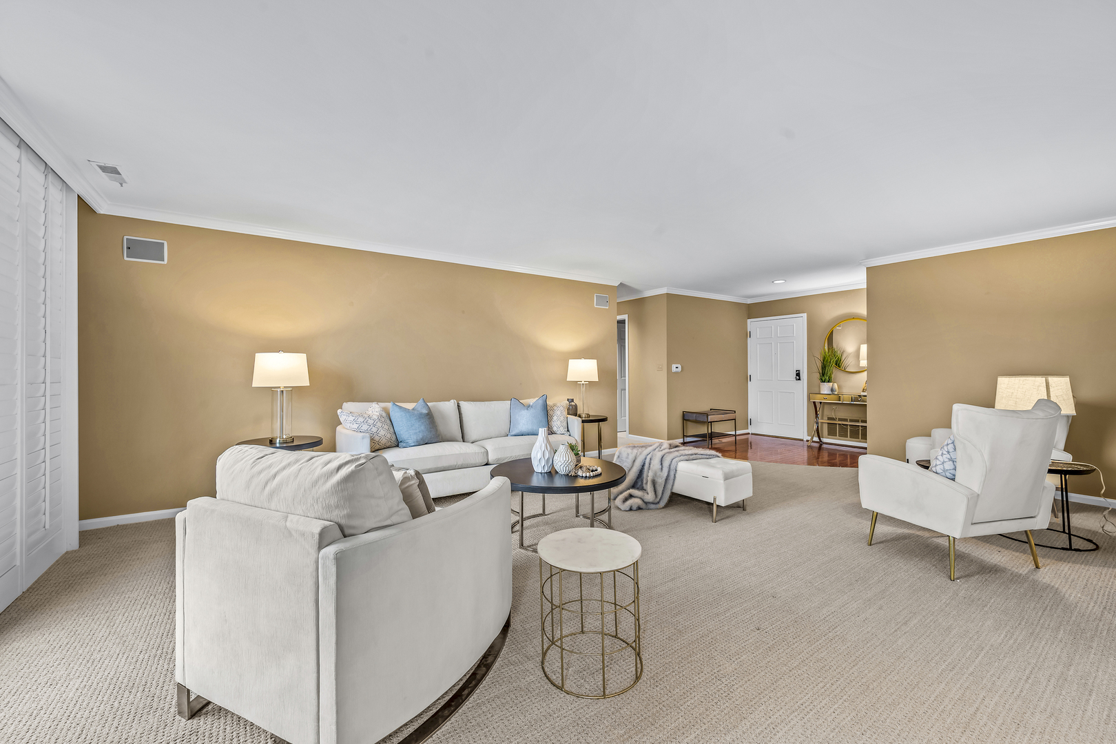 1350 N Western Avenue Unit: 310