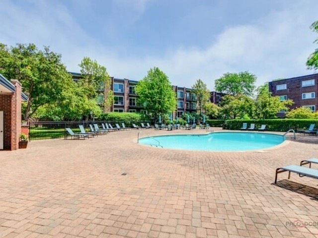 1350 N Western Avenue Unit: 310