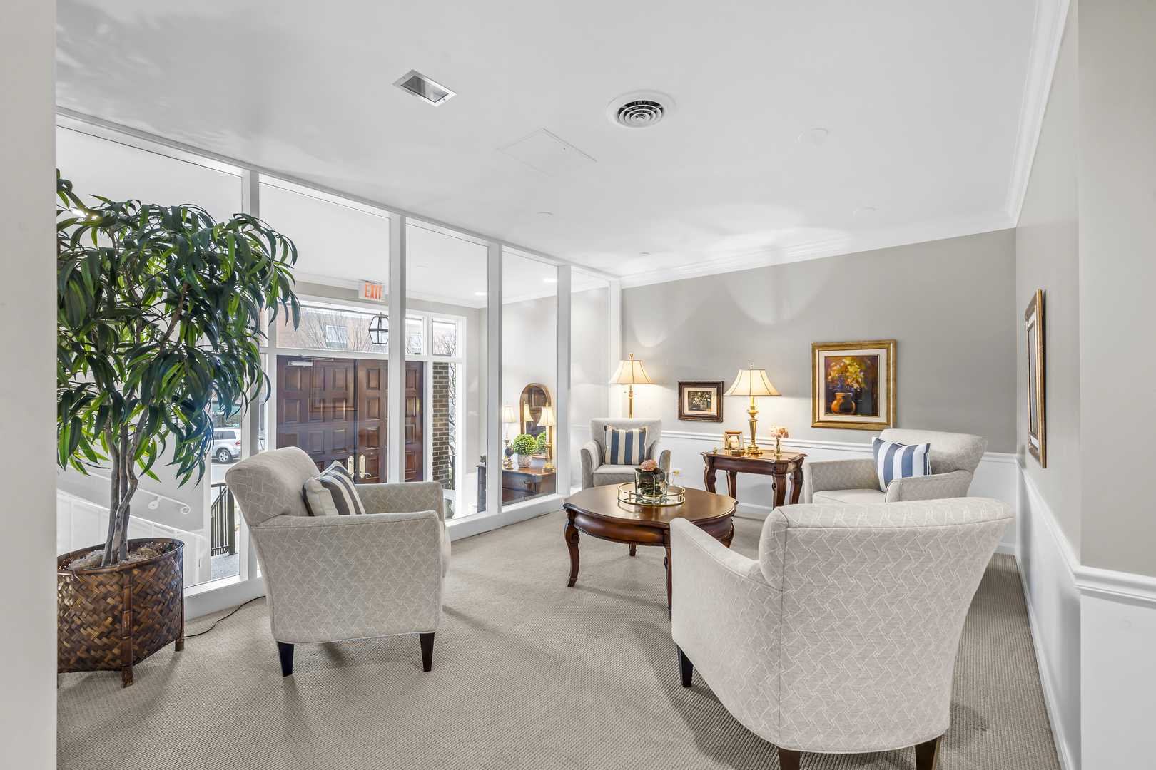 1350 N Western Avenue Unit: 310