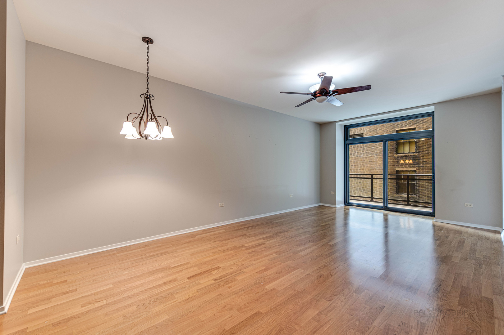 310 S MICHIGAN Avenue Unit: 1207
