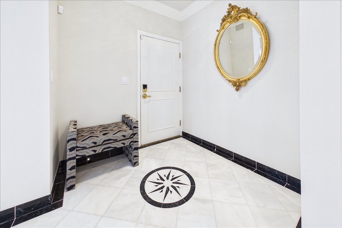 485 Oakwood Avenue Unit: D-2