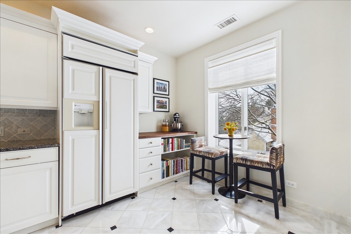 485 Oakwood Avenue Unit: D-2