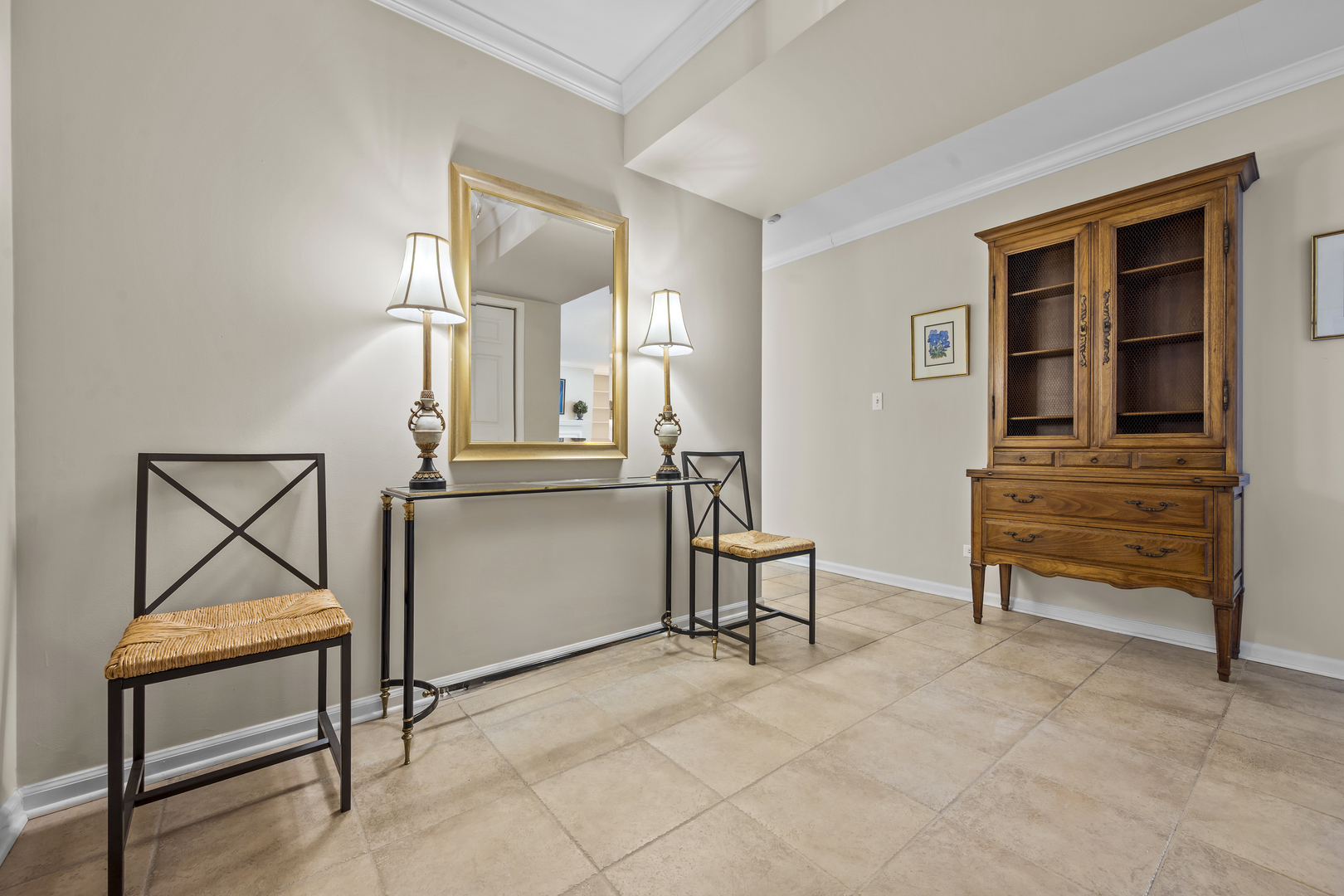 105 E Laurel Avenue Unit: 106