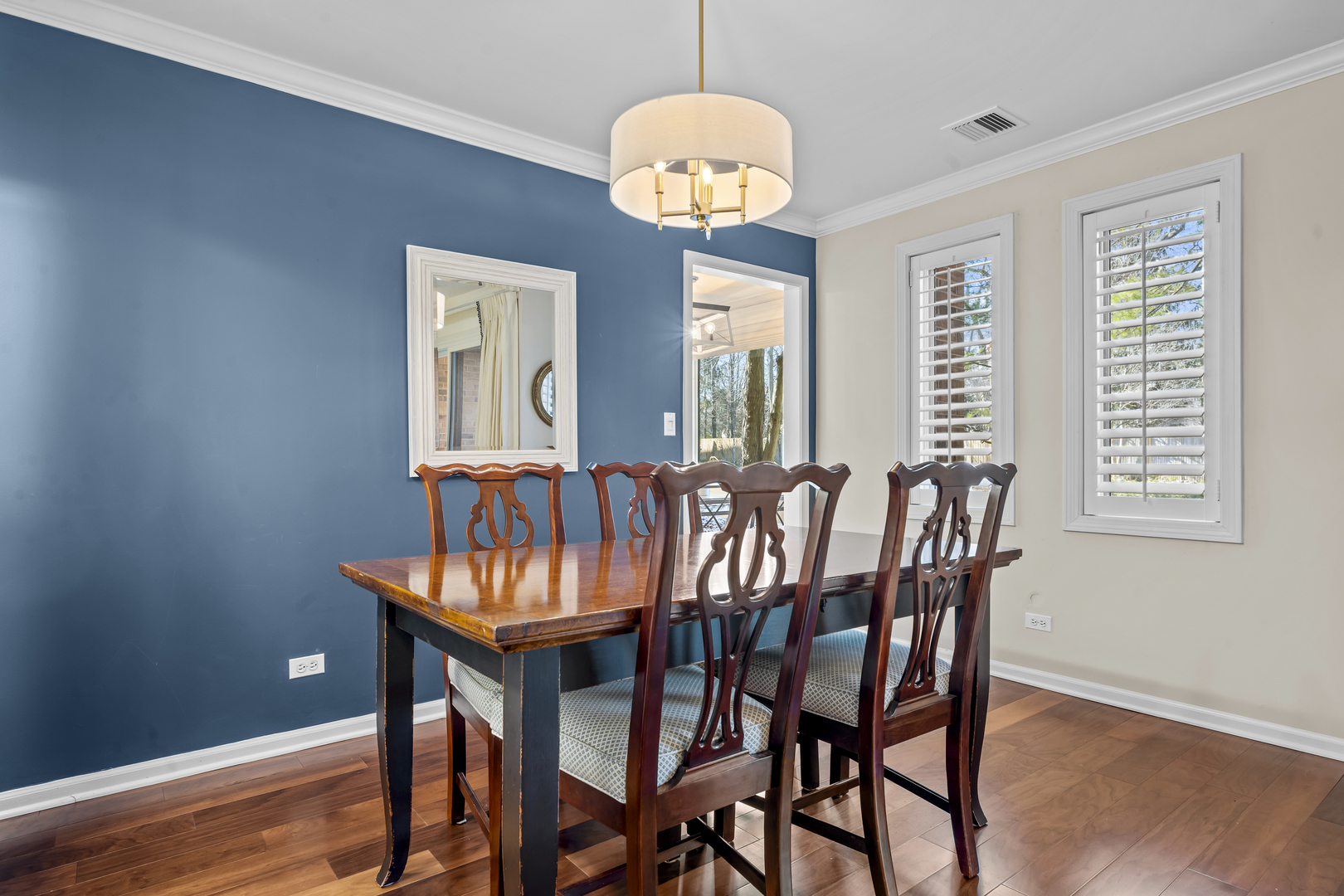 105 E Laurel Avenue Unit: 106