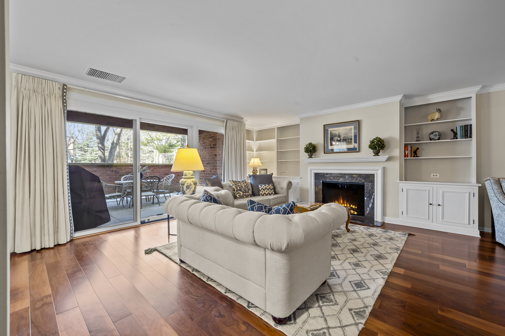 105 E Laurel Avenue Unit: 106
