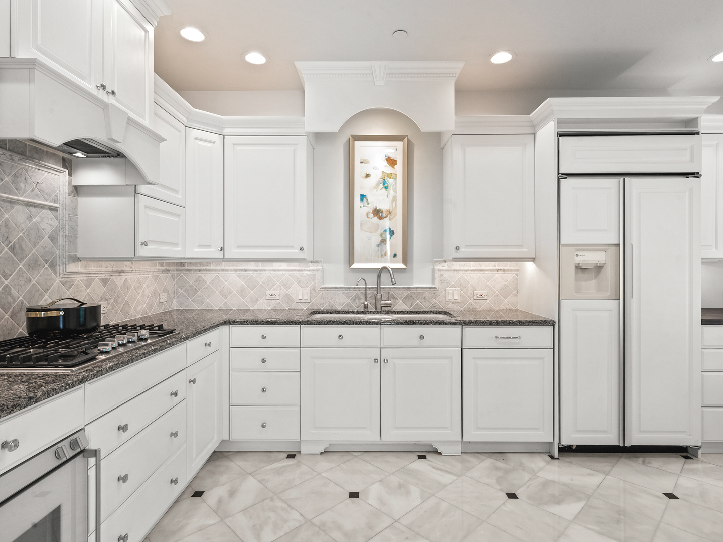485 Oakwood Avenue Unit: D-2