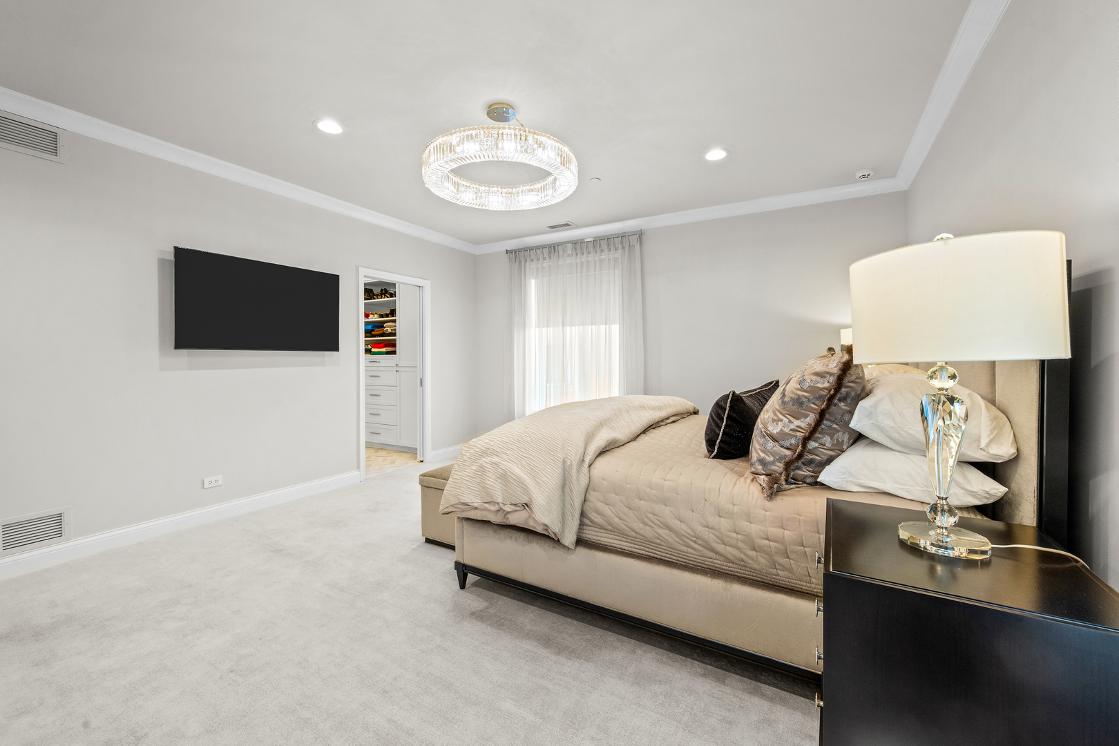 485 Oakwood Avenue Unit: D-2