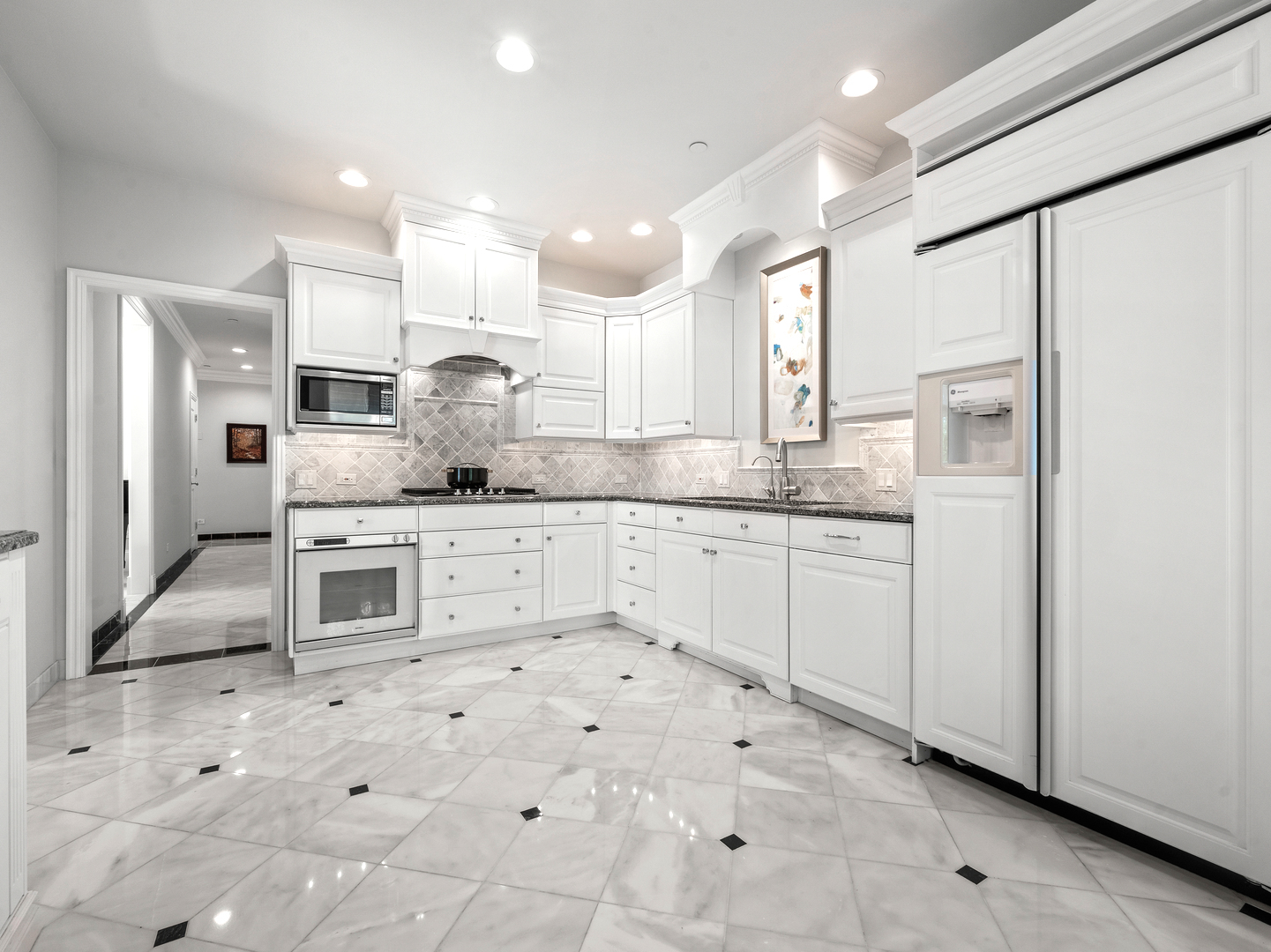485 Oakwood Avenue Unit: D-2