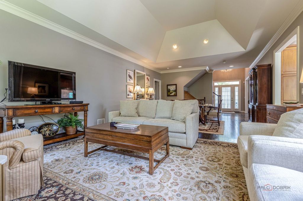 145 S Bradford Court