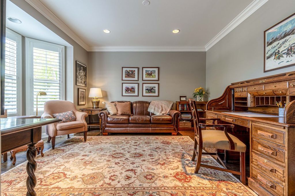 145 S Bradford Court
