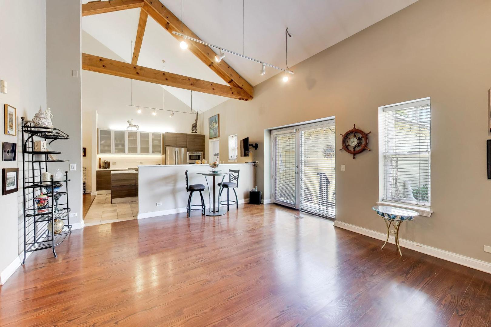 824 Stables Court Unit: 824