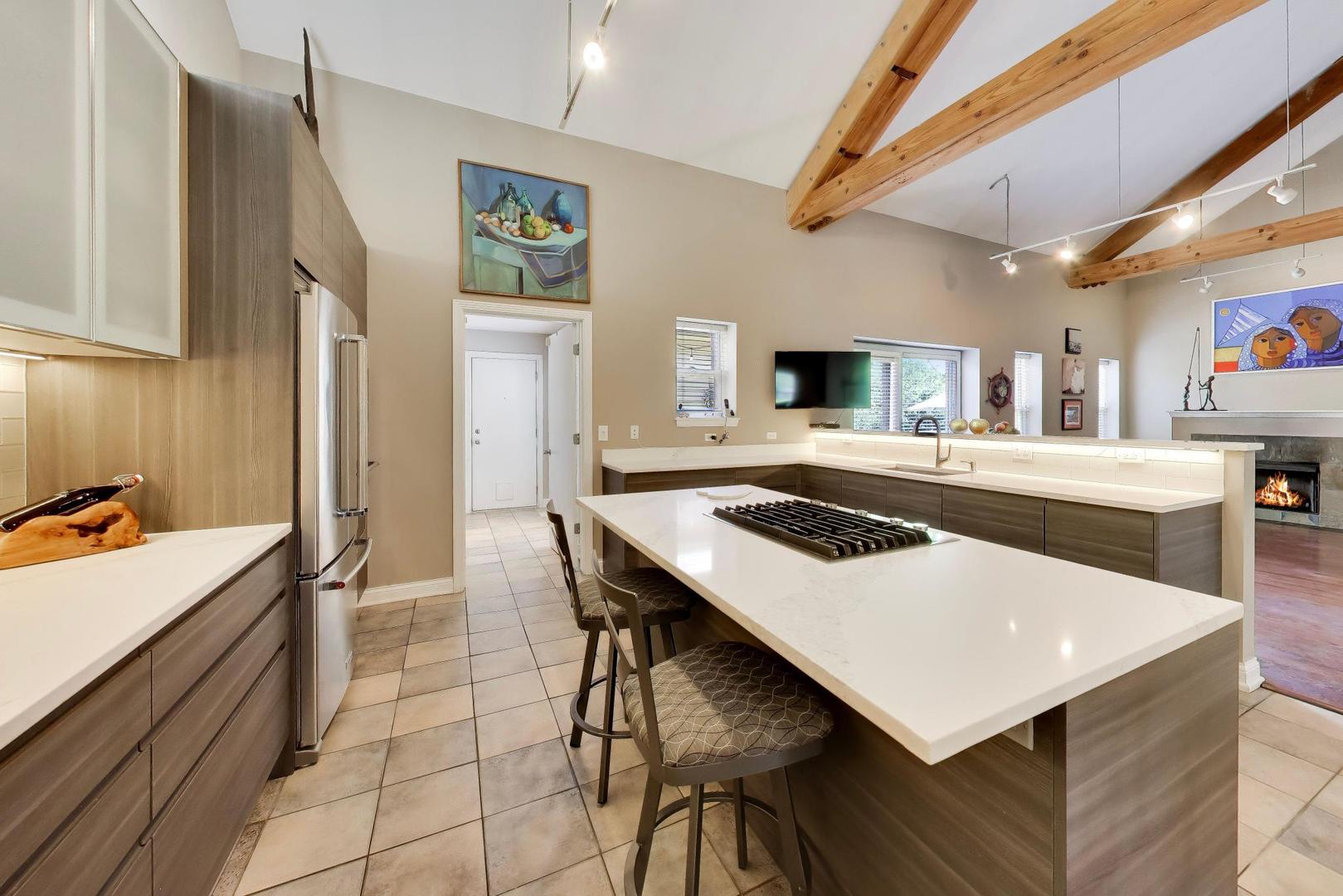 824 Stables Court Unit: 824