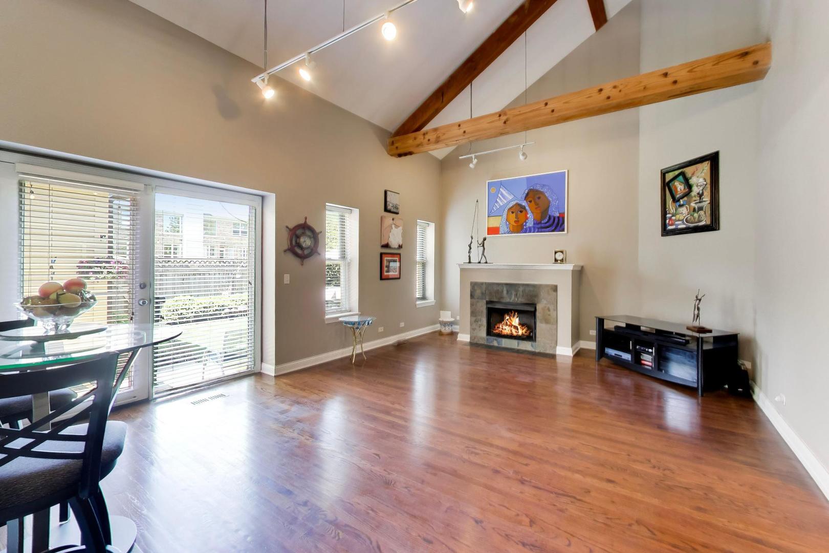 824 Stables Court Unit: 824
