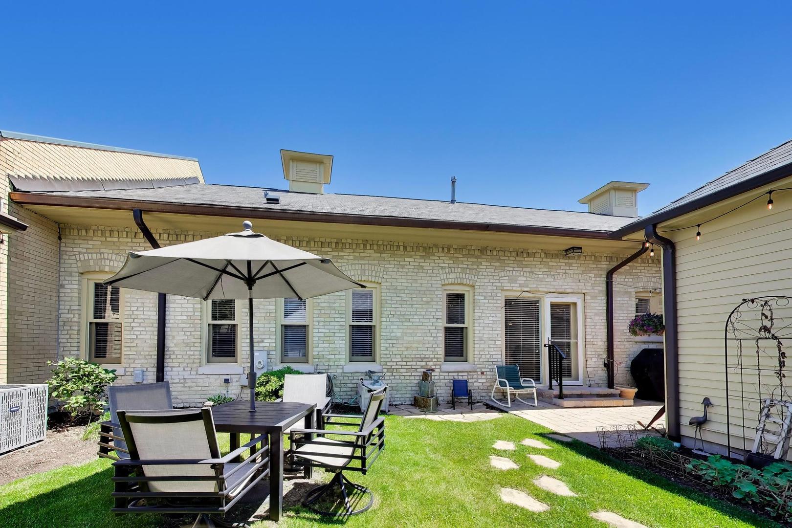 824 Stables Court Unit: 824